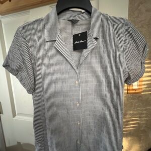 Woman’s Eddie Bauer striped top NWT